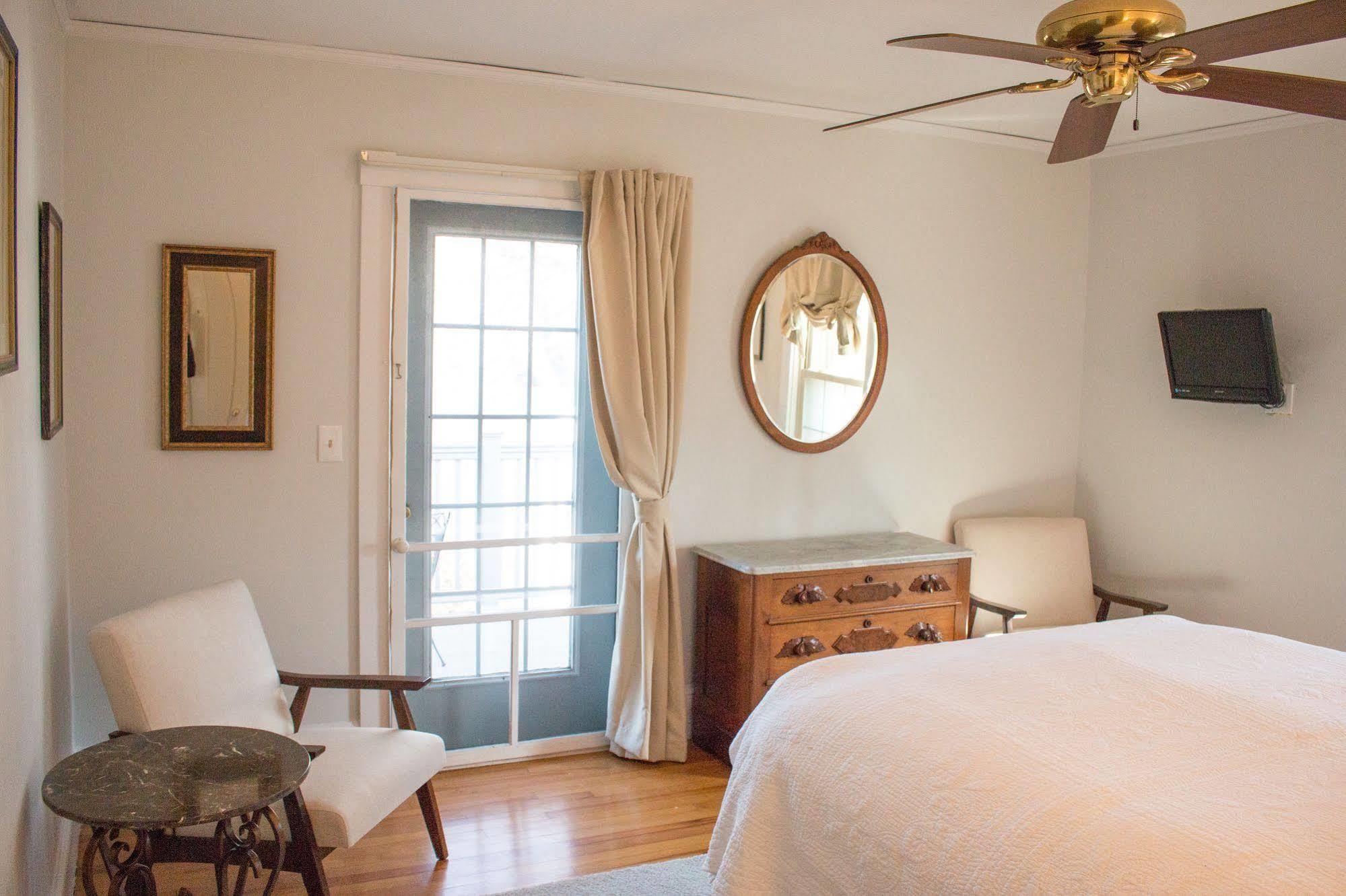 Camden Windward House 호텔 외부 사진