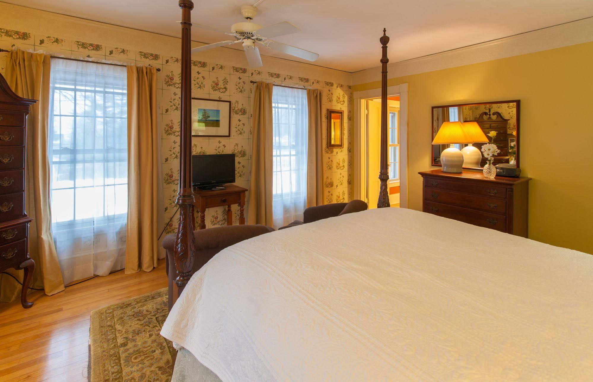 Camden Windward House 호텔 외부 사진